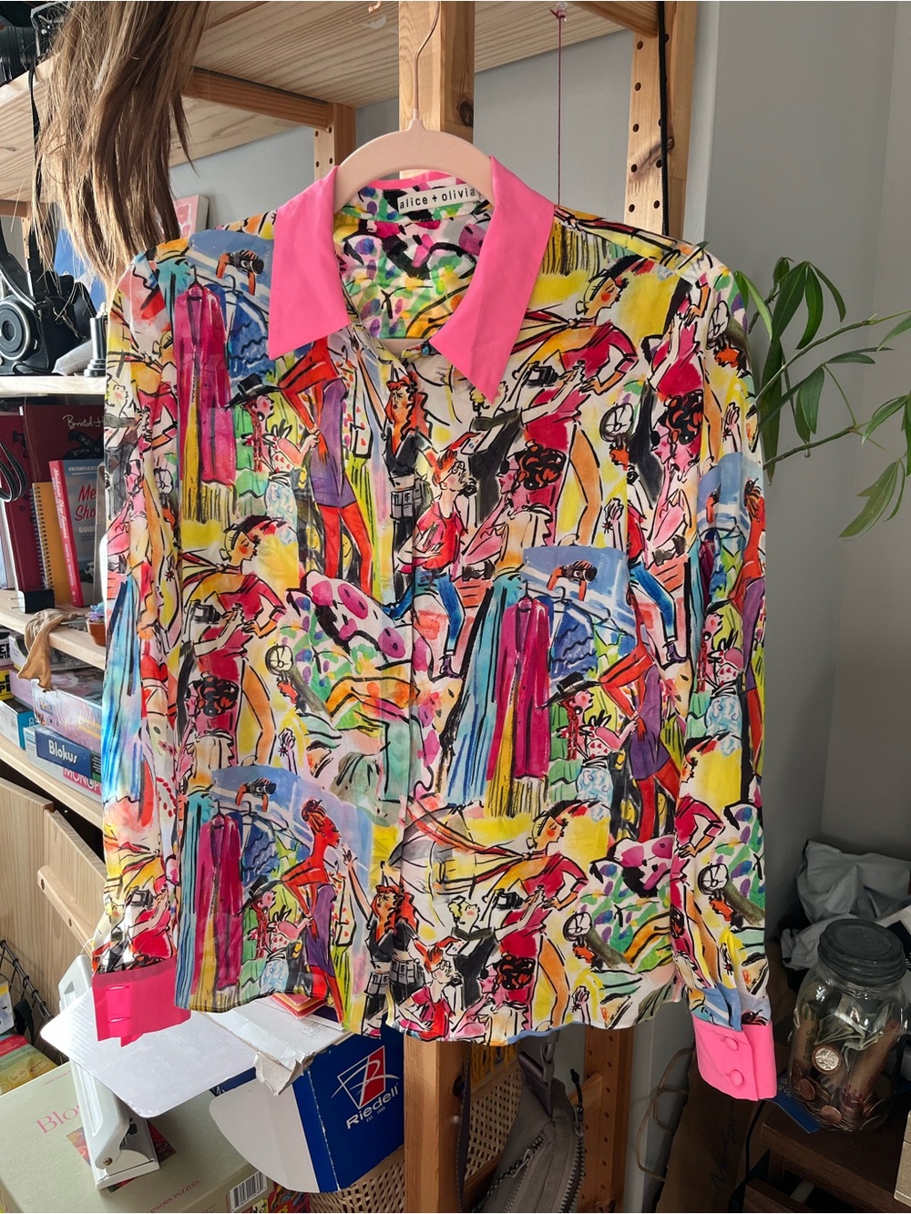 Alice + Olivia x Mokshini Supermodels Paparazzi Runway Printed Silk Shirt Top